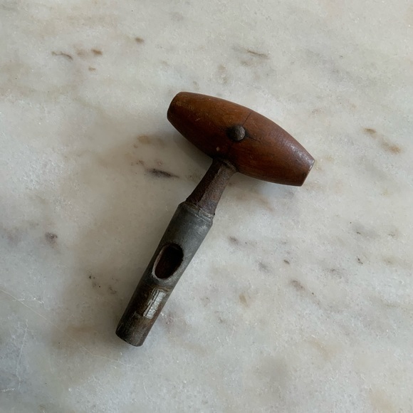 Wood&Metal Keg Barrel Tapper - Picture 9 of 11